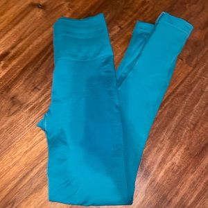 Lululemon EBB to Street legging NWOT